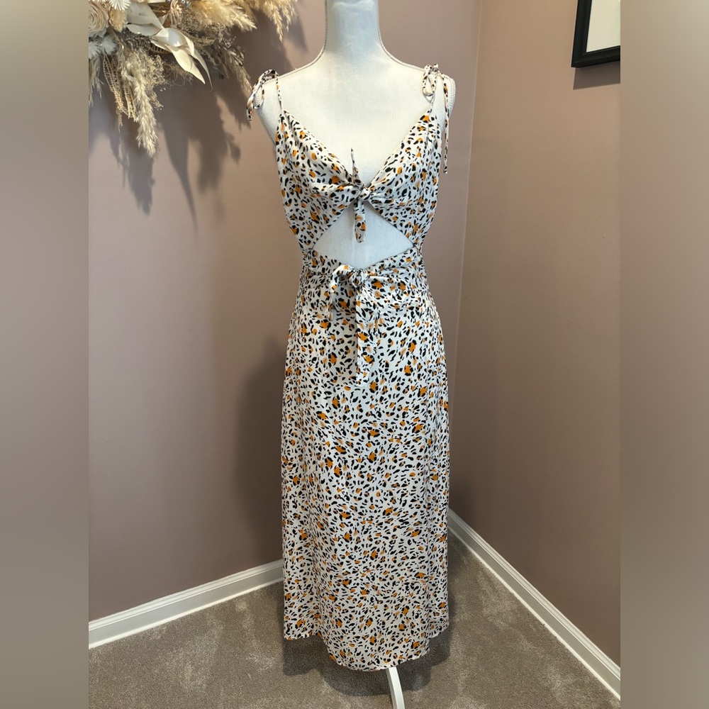 Beautiful WAYF Bloomingdale’s Sundress. Leopard Print Midi.